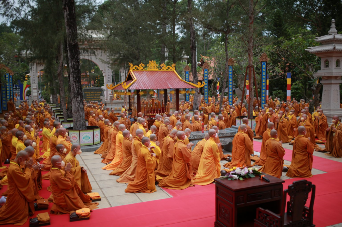 Đại giới đàn Thiện Hoa ngày cuối cùng Giới tử thọ Giới Tỳ kheo